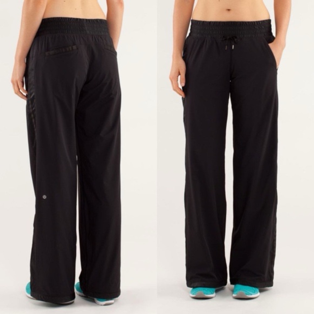 New Lululemon size 12 black runtrack jogger pants